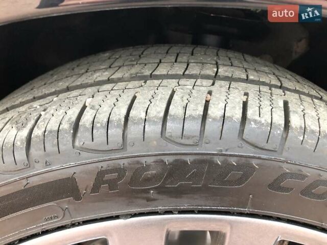 Чорний Фольксваген Пассат, об'ємом двигуна 1.8 л та пробігом 200 тис. км за 13700 $, фото 7 на Automoto.ua