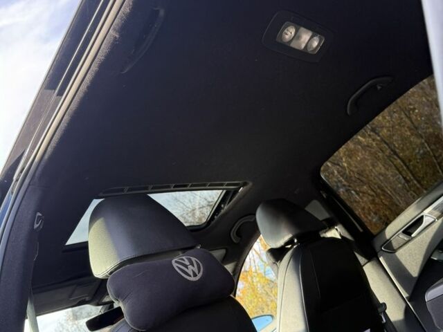 Черный Фольксваген Пассат, объемом двигателя 1.8 л и пробегом 173 тыс. км за 15300 $, фото 6 на Automoto.ua