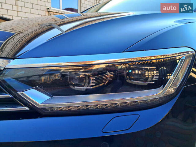 Чорний Фольксваген Пассат, об'ємом двигуна 2 л та пробігом 215 тис. км за 17300 $, фото 3 на Automoto.ua