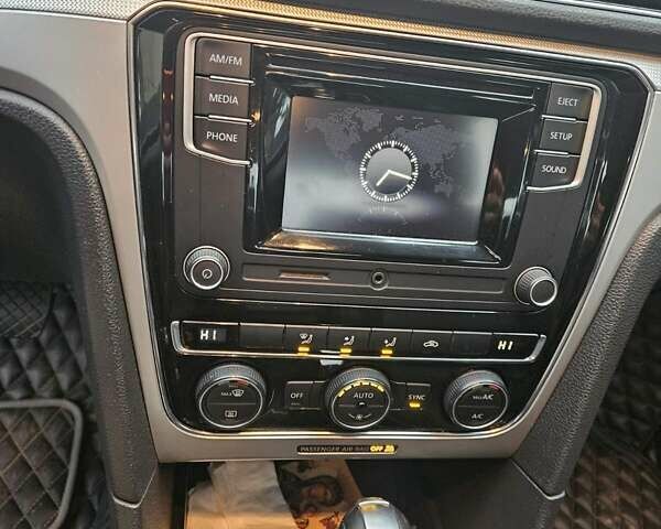 Чорний Фольксваген Пассат, об'ємом двигуна 1.8 л та пробігом 119 тис. км за 13250 $, фото 2 на Automoto.ua