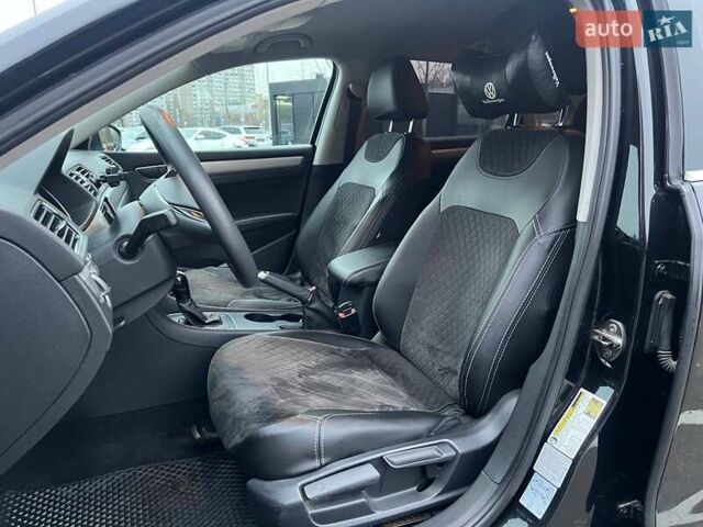 Черный Фольксваген Пассат, объемом двигателя 1.8 л и пробегом 225 тыс. км за 11690 $, фото 9 на Automoto.ua