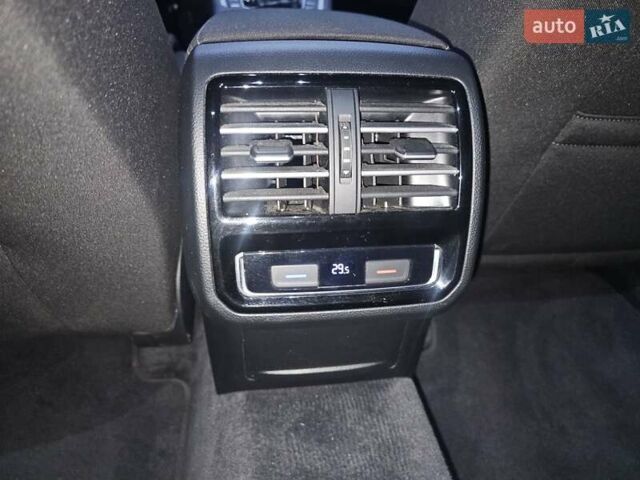 Черный Фольксваген Пассат, объемом двигателя 1.8 л и пробегом 175 тыс. км за 15800 $, фото 55 на Automoto.ua