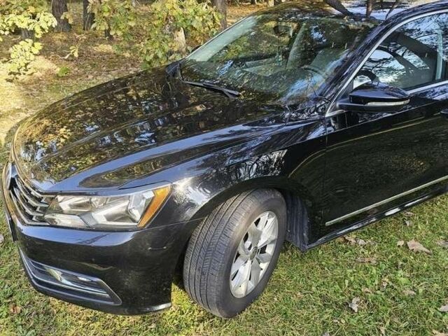 Черный Фольксваген Пассат, объемом двигателя 0 л и пробегом 118 тыс. км за 7500 $, фото 1 на Automoto.ua