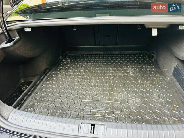Черный Фольксваген Пассат, объемом двигателя 2 л и пробегом 251 тыс. км за 16100 $, фото 12 на Automoto.ua