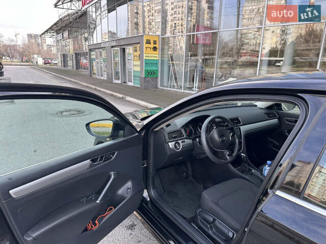 Чорний Фольксваген Пассат, об'ємом двигуна 1.8 л та пробігом 145 тис. км за 12000 $, фото 10 на Automoto.ua