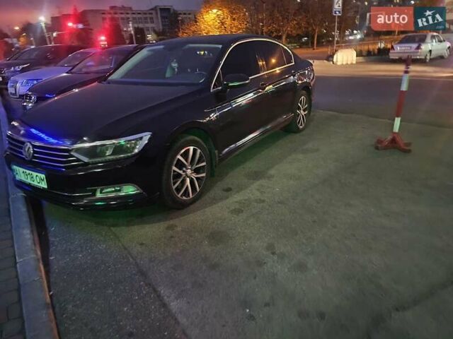 Черный Фольксваген Пассат, объемом двигателя 1.8 л и пробегом 175 тыс. км за 15800 $, фото 35 на Automoto.ua