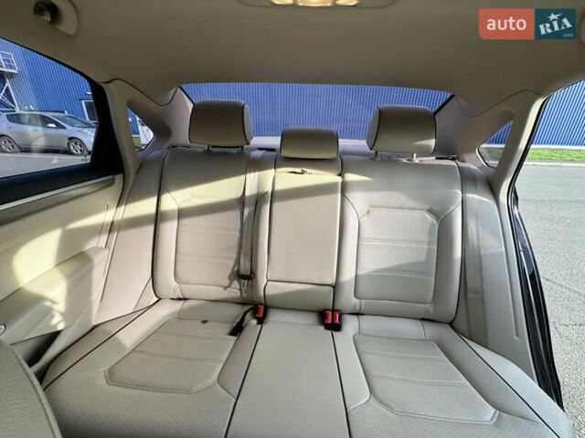 Чорний Фольксваген Пассат, об'ємом двигуна 1.8 л та пробігом 177 тис. км за 14200 $, фото 16 на Automoto.ua