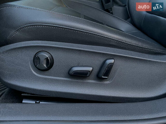 Черный Фольксваген Пассат, объемом двигателя 1.8 л и пробегом 210 тыс. км за 11800 $, фото 16 на Automoto.ua