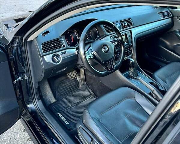 Чорний Фольксваген Пассат, об'ємом двигуна 1.8 л та пробігом 213 тис. км за 11000 $, фото 14 на Automoto.ua