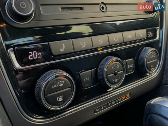 Черный Фольксваген Пассат, объемом двигателя 1.8 л и пробегом 210 тыс. км за 11800 $, фото 21 на Automoto.ua