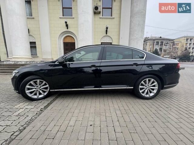 Черный Фольксваген Пассат, объемом двигателя 1.97 л и пробегом 219 тыс. км за 20000 $, фото 3 на Automoto.ua