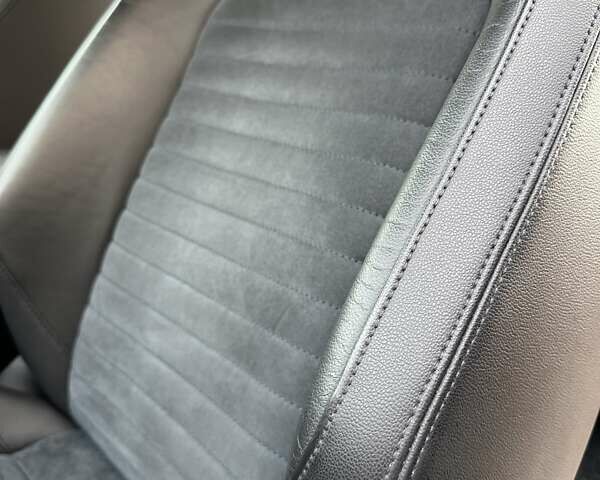 Чорний Фольксваген Пассат, об'ємом двигуна 1.97 л та пробігом 221 тис. км за 18400 $, фото 85 на Automoto.ua