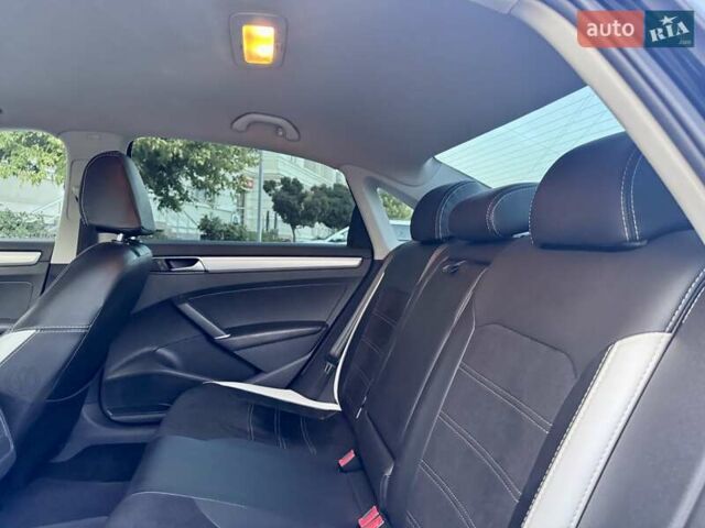 Черный Фольксваген Пассат, объемом двигателя 1.8 л и пробегом 216 тыс. км за 11999 $, фото 63 на Automoto.ua