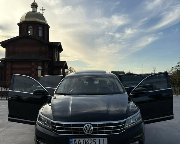 Черный Фольксваген Пассат, объемом двигателя 1.8 л и пробегом 168 тыс. км за 15500 $, фото 4 на Automoto.ua