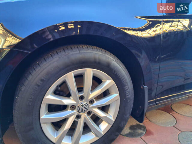 Чорний Фольксваген Пассат, об'ємом двигуна 2 л та пробігом 215 тис. км за 17300 $, фото 5 на Automoto.ua