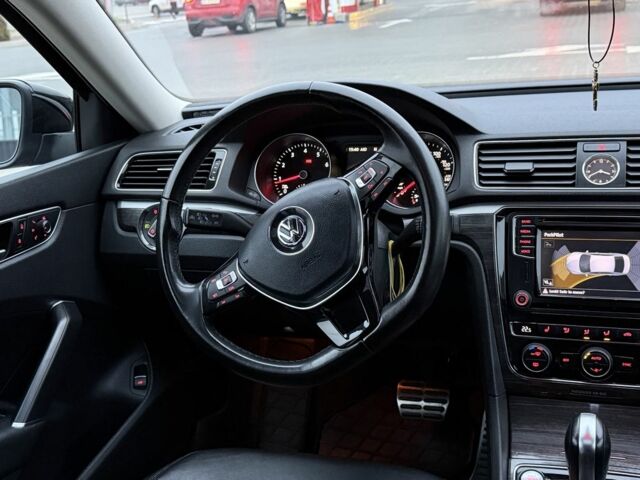 Черный Фольксваген Пассат, объемом двигателя 1.8 л и пробегом 145 тыс. км за 14800 $, фото 9 на Automoto.ua