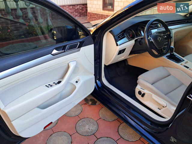 Чорний Фольксваген Пассат, об'ємом двигуна 2 л та пробігом 215 тис. км за 17300 $, фото 39 на Automoto.ua