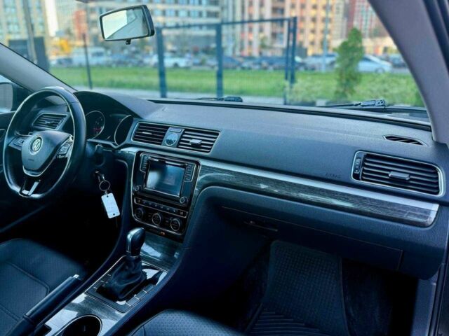 Чорний Фольксваген Пассат, об'ємом двигуна 1.8 л та пробігом 203 тис. км за 13900 $, фото 18 на Automoto.ua