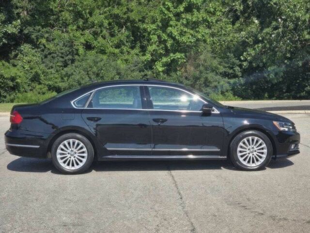 Чорний Фольксваген Пассат, об'ємом двигуна 1.8 л та пробігом 72 тис. км за 2300 $, фото 6 на Automoto.ua