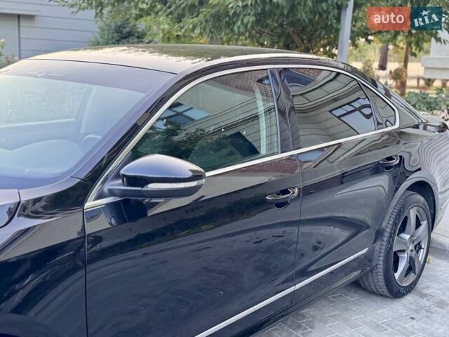 Черный Фольксваген Пассат, объемом двигателя 1.8 л и пробегом 216 тыс. км за 11999 $, фото 12 на Automoto.ua