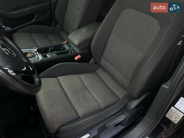 Черный Фольксваген Пассат, объемом двигателя 1.6 л и пробегом 222 тыс. км за 15699 $, фото 22 на Automoto.ua