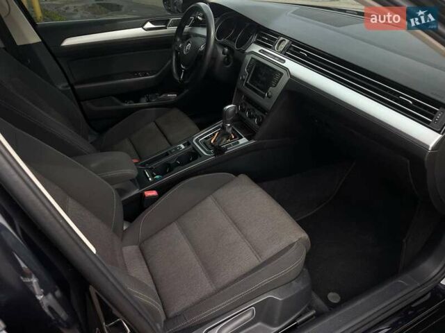 Черный Фольксваген Пассат, объемом двигателя 1.6 л и пробегом 222 тыс. км за 15699 $, фото 41 на Automoto.ua