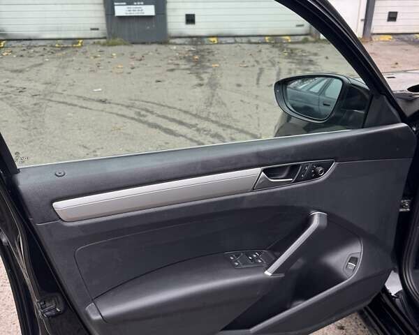 Черный Фольксваген Пассат, объемом двигателя 1.8 л и пробегом 198 тыс. км за 12900 $, фото 15 на Automoto.ua