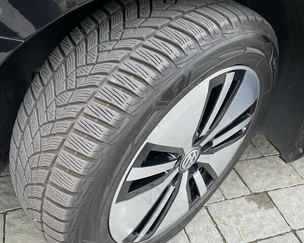 Черный Фольксваген Пассат, объемом двигателя 1.4 л и пробегом 203 тыс. км за 19000 $, фото 34 на Automoto.ua