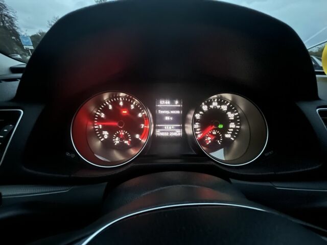 Черный Фольксваген Пассат, объемом двигателя 1.8 л и пробегом 175 тыс. км за 12200 $, фото 1 на Automoto.ua