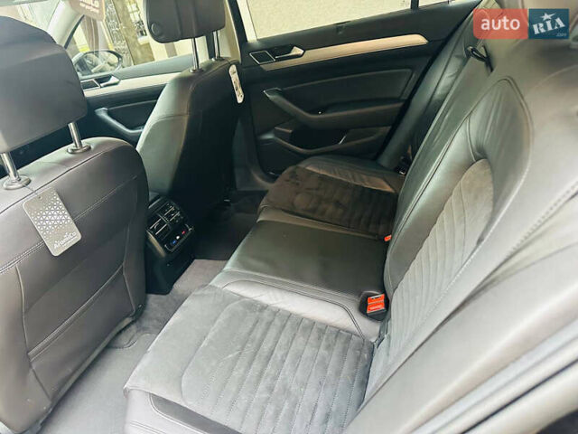 Черный Фольксваген Пассат, объемом двигателя 2 л и пробегом 251 тыс. км за 16100 $, фото 23 на Automoto.ua