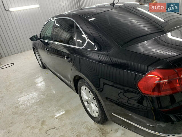 Черный Фольксваген Пассат, объемом двигателя 1.8 л и пробегом 195 тыс. км за 11000 $, фото 6 на Automoto.ua