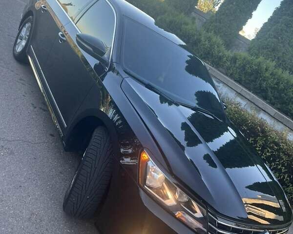 Черный Фольксваген Пассат, объемом двигателя 1.8 л и пробегом 151 тыс. км за 13000 $, фото 11 на Automoto.ua