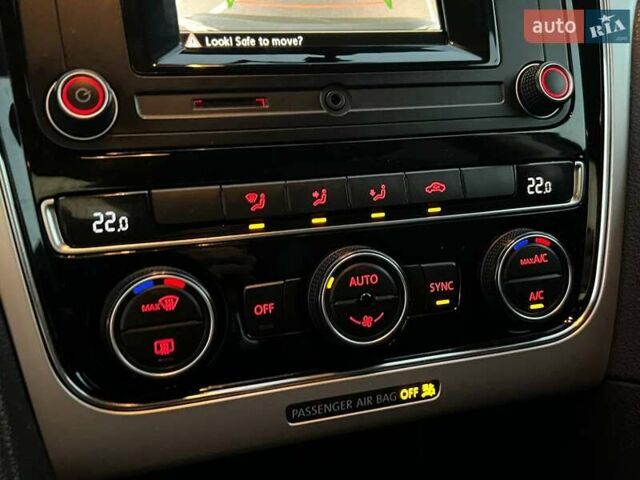 Черный Фольксваген Пассат, объемом двигателя 1.8 л и пробегом 225 тыс. км за 11990 $, фото 24 на Automoto.ua