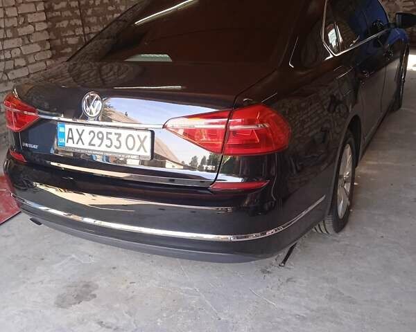 Черный Фольксваген Пассат, объемом двигателя 1.8 л и пробегом 175 тыс. км за 12500 $, фото 4 на Automoto.ua