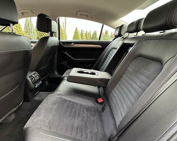 Чорний Фольксваген Пассат, об'ємом двигуна 1.97 л та пробігом 221 тис. км за 18400 $, фото 114 на Automoto.ua