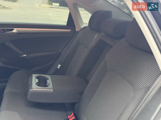 Чорний Фольксваген Пассат, об'ємом двигуна 1.8 л та пробігом 146 тис. км за 10900 $, фото 48 на Automoto.ua