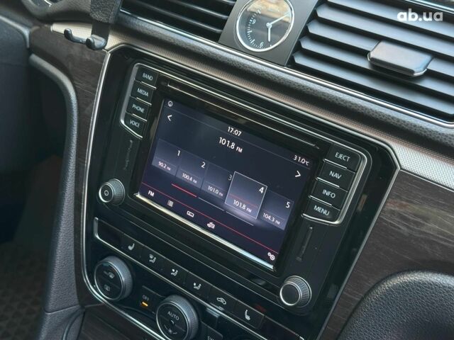 Чорний Фольксваген Пассат, об'ємом двигуна 1.8 л та пробігом 78 тис. км за 14490 $, фото 29 на Automoto.ua