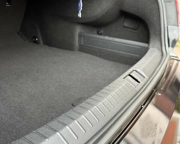 Чорний Фольксваген Пассат, об'ємом двигуна 1.97 л та пробігом 221 тис. км за 18400 $, фото 143 на Automoto.ua