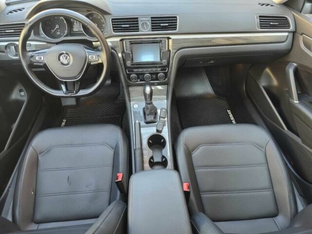 Чорний Фольксваген Пассат, об'ємом двигуна 1.8 л та пробігом 72 тис. км за 2300 $, фото 9 на Automoto.ua