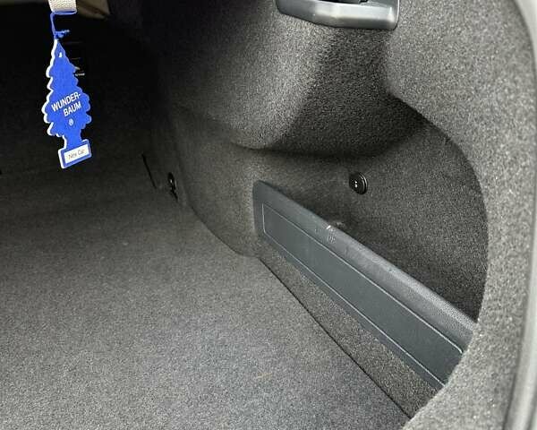 Чорний Фольксваген Пассат, об'ємом двигуна 1.97 л та пробігом 221 тис. км за 18400 $, фото 144 на Automoto.ua