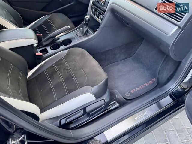 Черный Фольксваген Пассат, объемом двигателя 1.8 л и пробегом 216 тыс. км за 11999 $, фото 48 на Automoto.ua
