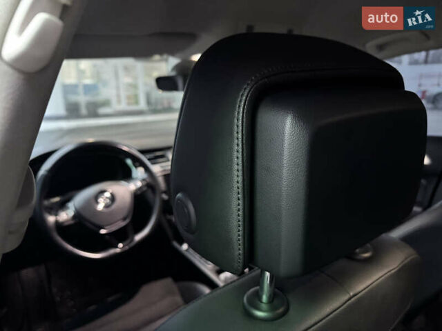 Черный Фольксваген Пассат, объемом двигателя 1.97 л и пробегом 287 тыс. км за 19500 $, фото 19 на Automoto.ua