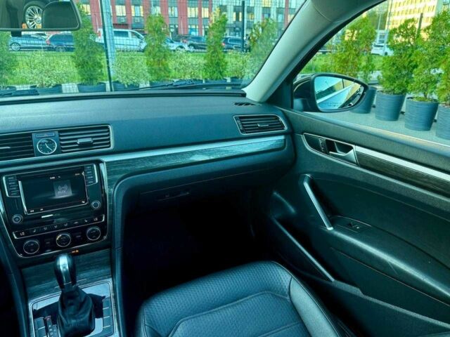 Чорний Фольксваген Пассат, об'ємом двигуна 1.8 л та пробігом 203 тис. км за 13900 $, фото 19 на Automoto.ua