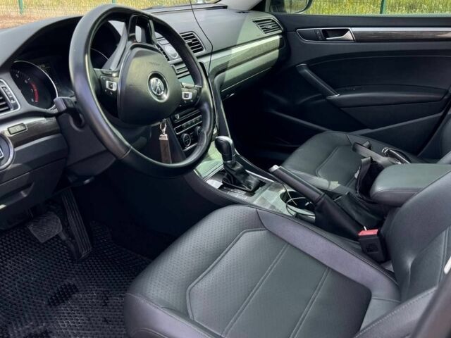 Черный Фольксваген Пассат, объемом двигателя 1.8 л и пробегом 168 тыс. км за 14000 $, фото 2 на Automoto.ua