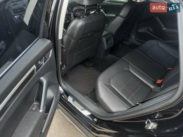 Черный Фольксваген Пассат, объемом двигателя 1.8 л и пробегом 150 тыс. км за 13500 $, фото 3 на Automoto.ua