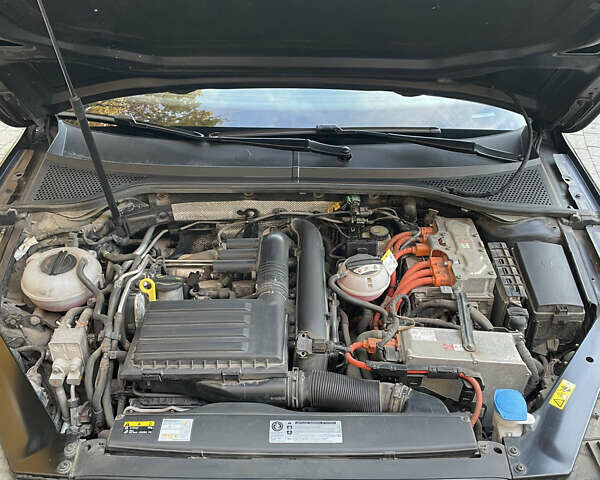 Черный Фольксваген Пассат, объемом двигателя 1.4 л и пробегом 203 тыс. км за 19000 $, фото 32 на Automoto.ua