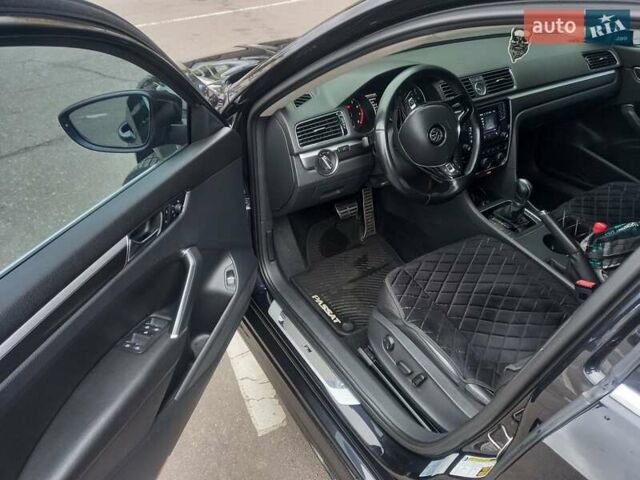Черный Фольксваген Пассат, объемом двигателя 1.8 л и пробегом 150 тыс. км за 13500 $, фото 10 на Automoto.ua