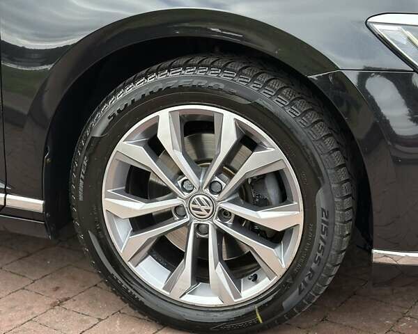 Чорний Фольксваген Пассат, об'ємом двигуна 1.97 л та пробігом 221 тис. км за 18400 $, фото 20 на Automoto.ua