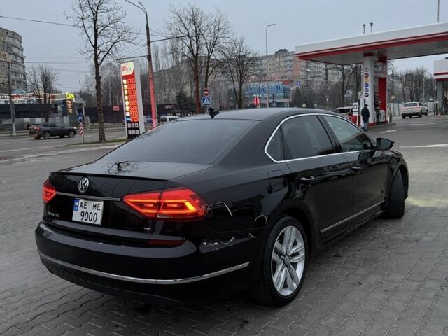 Черный Фольксваген Пассат, объемом двигателя 1.8 л и пробегом 145 тыс. км за 14800 $, фото 5 на Automoto.ua