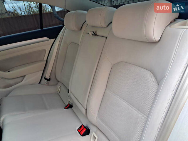 Черный Фольксваген Пассат, объемом двигателя 2 л и пробегом 215 тыс. км за 16800 $, фото 37 на Automoto.ua